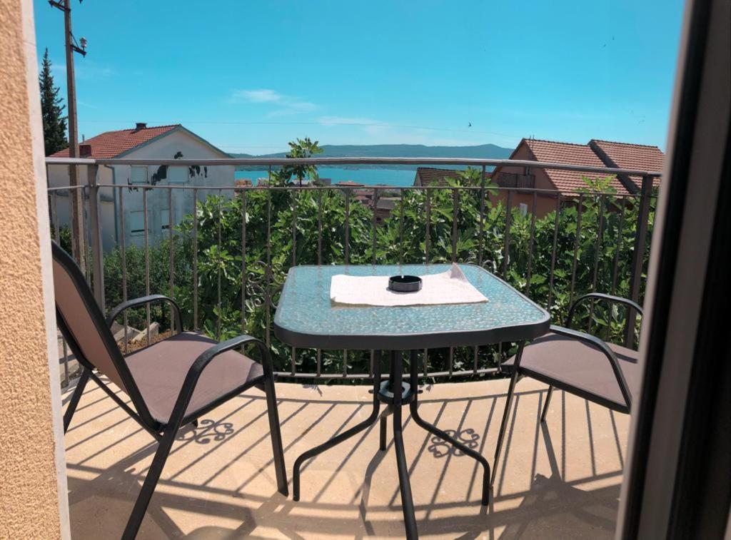 Apartmani Cupara Tivat Exterior photo